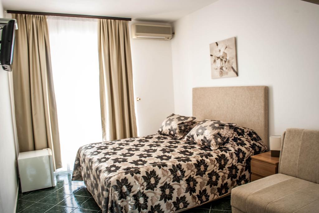 Apartments & Rooms Elite Dobra Voda Phòng bức ảnh